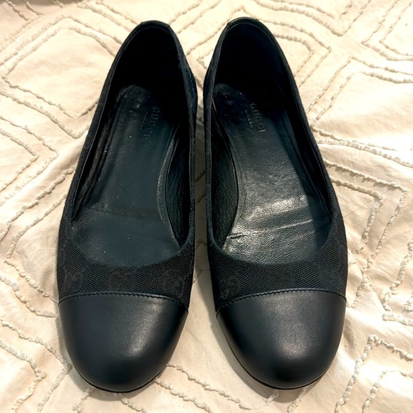 Gucci Black GG Monogram Canvas Flats - Picture 6 of 10